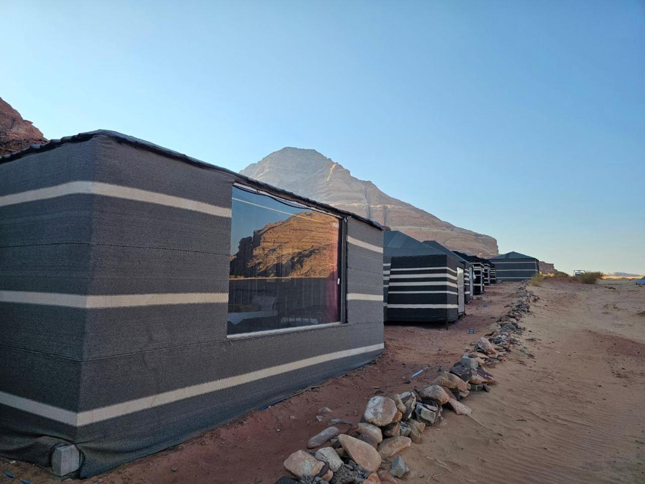 Beduin Star Trail Camp 住宿加早餐酒店 瓦迪拉姆